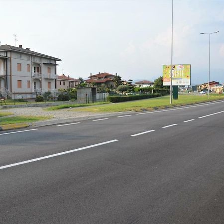 Villa Giulia Bonate Sotto Esterno foto